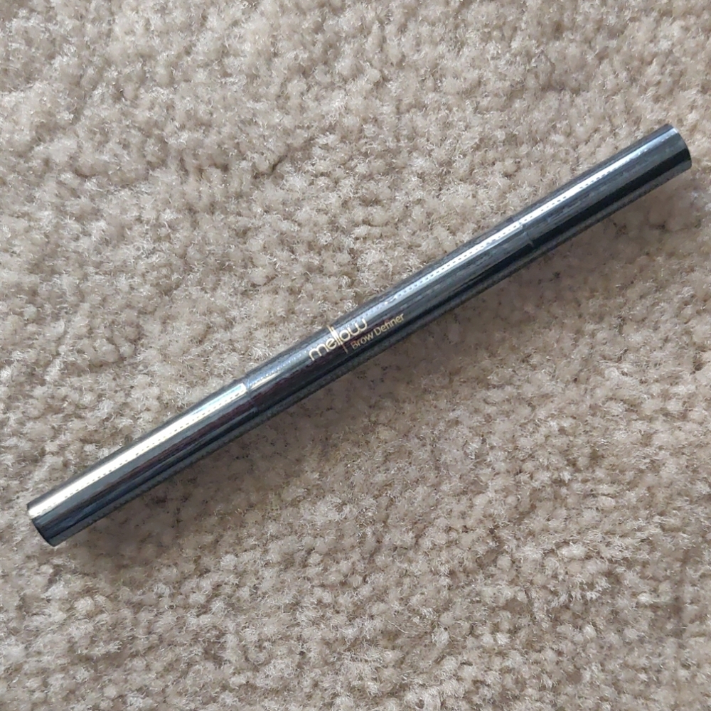 Mellow Brow Definer - Picture 2 of 3